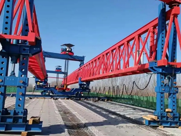 在購買50噸以上架橋機(jī)時(shí)，應(yīng)該如何考慮成本效益？